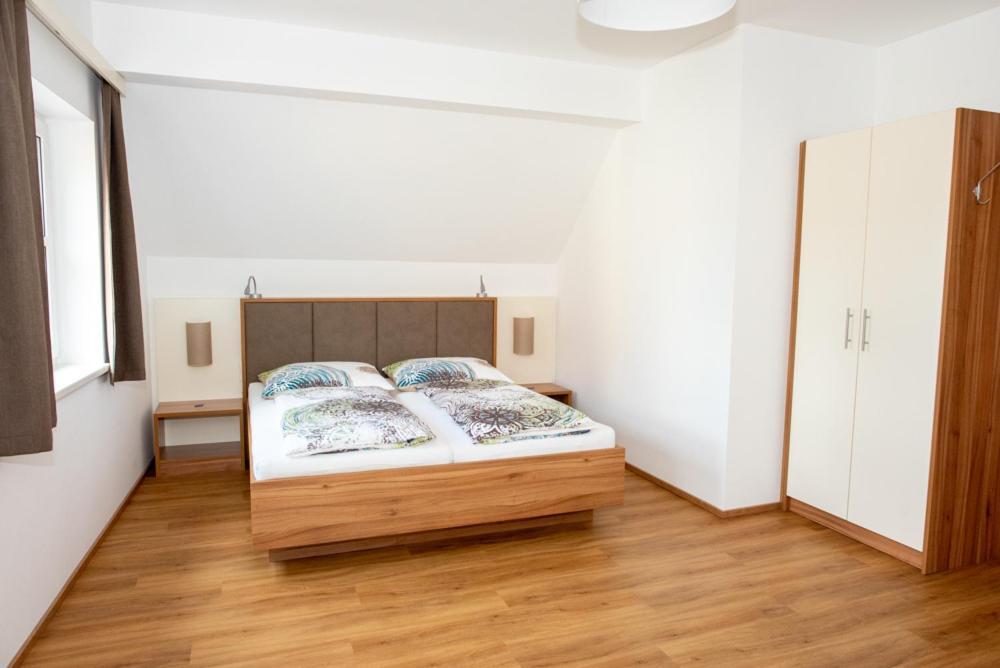 Gaestehaus Schuetz Spitz an der Donau Εξωτερικό φωτογραφία