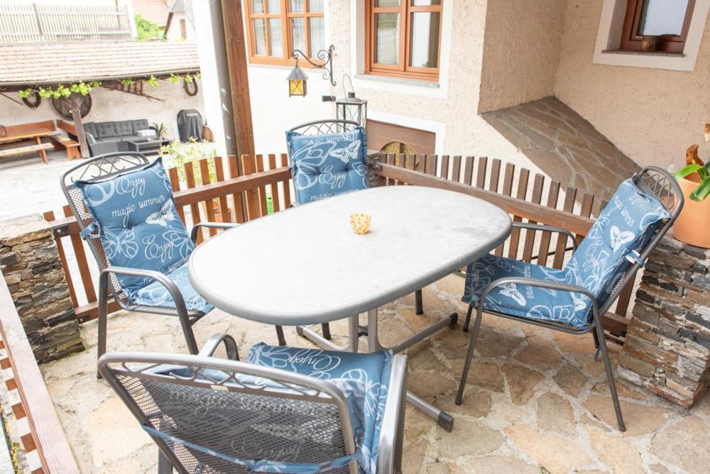 Gaestehaus Schuetz Spitz an der Donau Εξωτερικό φωτογραφία